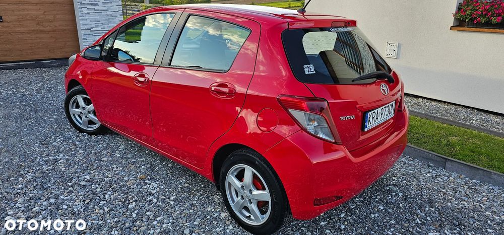Toyota Yaris - 16