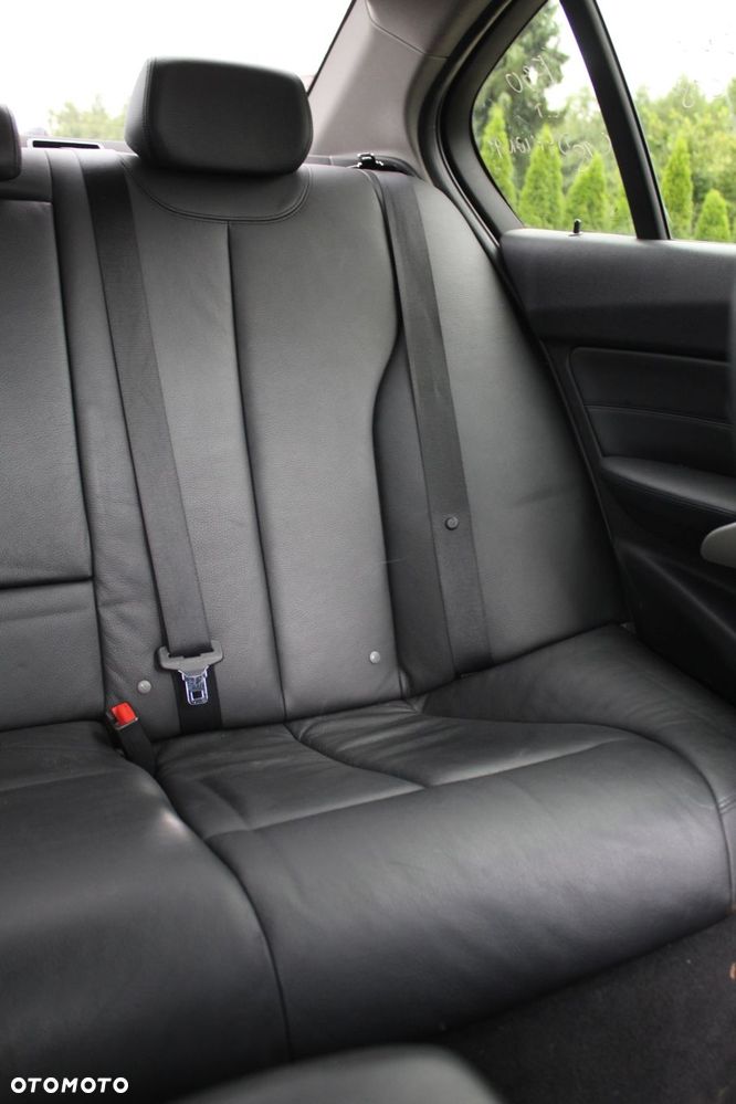KANAPA TYŁ TYLNA NIESKŁADANA BMW F30 SKÓRA - 2