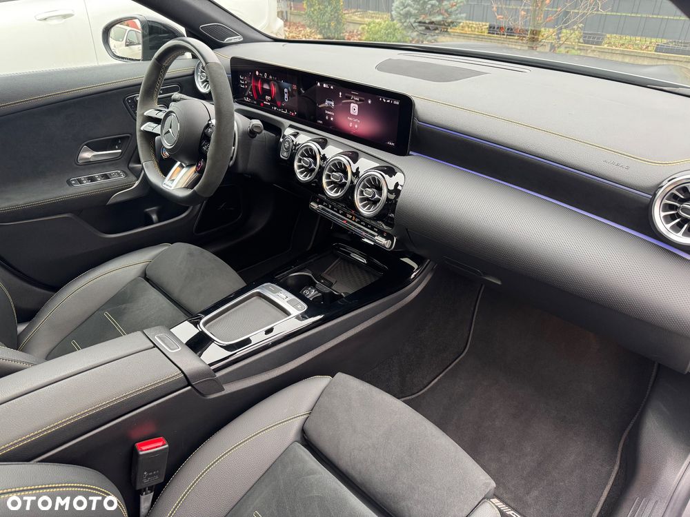 Mercedes-Benz CLA AMG 45 S 4Matic+ AMG Speedshift 8G-DCT Stree Style Edition - 35