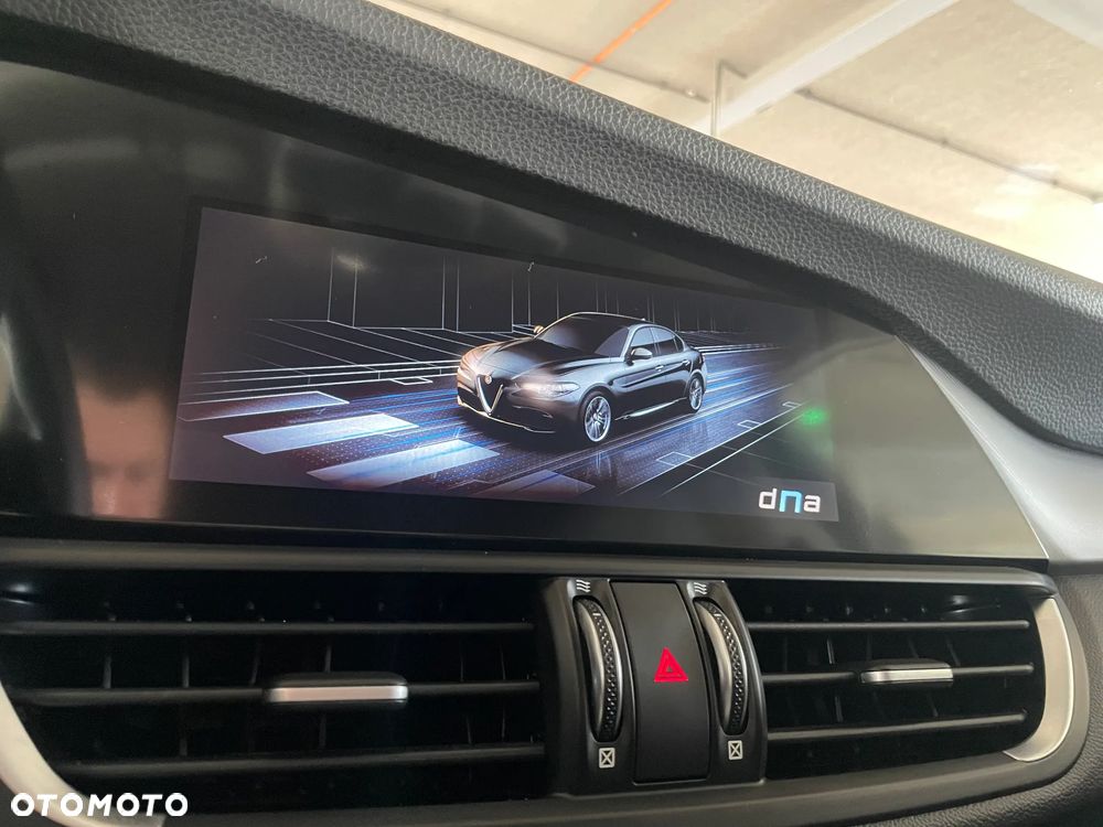 Alfa Romeo Giulia 2.0 Turbo Sprint - 30