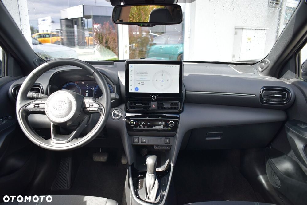 Toyota Yaris Cross - 16