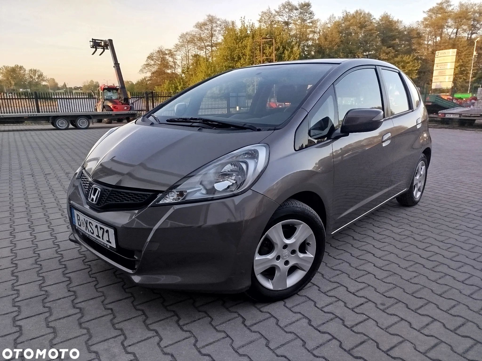 Honda Jazz 1.4 i-VTEC CVT Exclusive - 1