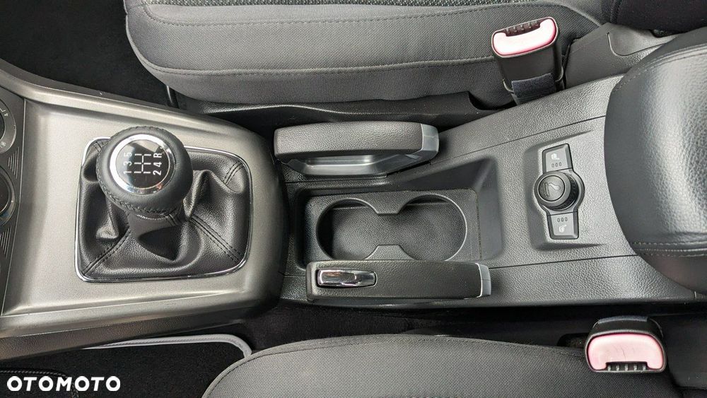 Opel Antara - 28