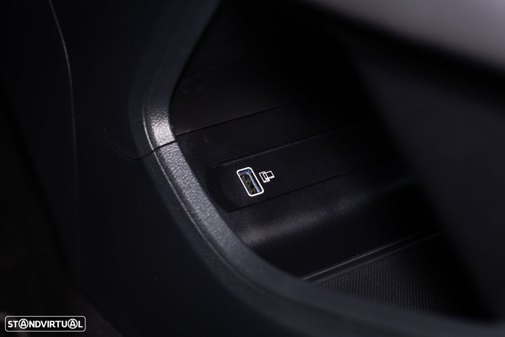 MG ZS EV 44.5 kWh Luxury - 49