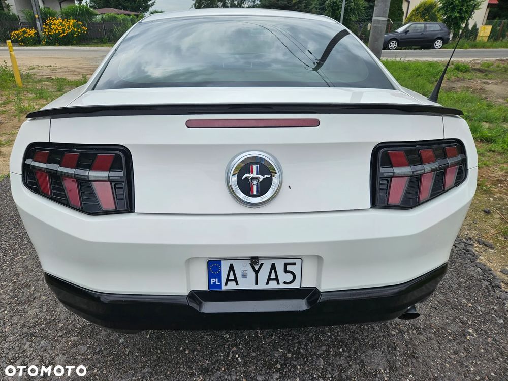Ford Mustang - 4