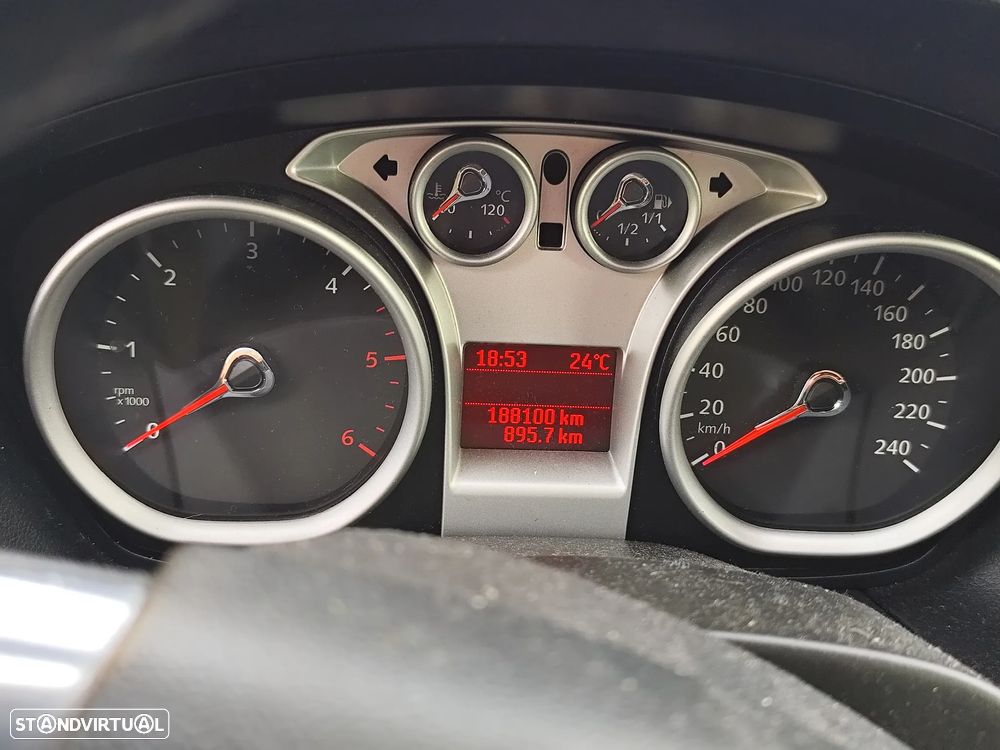 Ford Focus SW 1.6 TDCi Titanium - 13