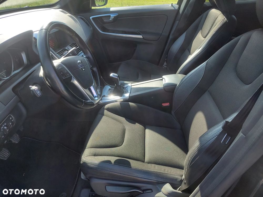 Volvo XC 60 - 6