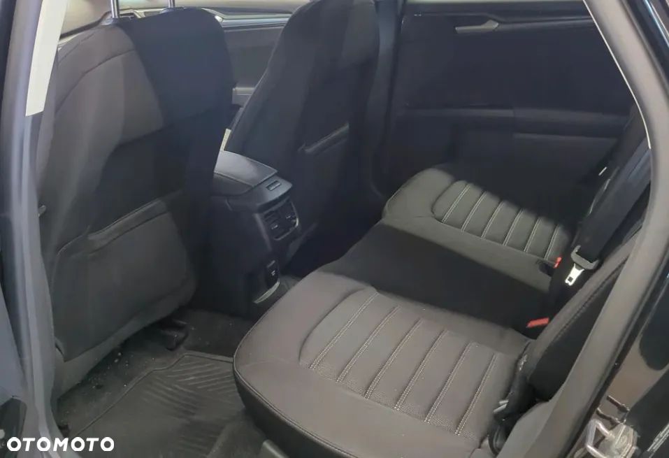 Ford Mondeo 2.0 EcoBlue Titanium - 11