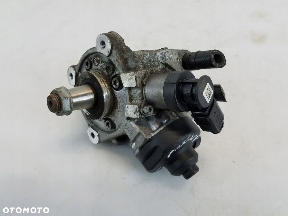 POMPA WTRYSKOWA VW PASSAT B7 2.0 TDI 03L130755L - 1
