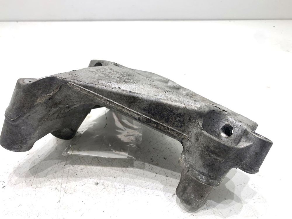 ŁAPA SILNIKA  SKODA OCTAVIA IV Combi (NX5) 2019 - 2022 2.0 TDI 110 kW [150 KM] olej napędowy 2019 - 2