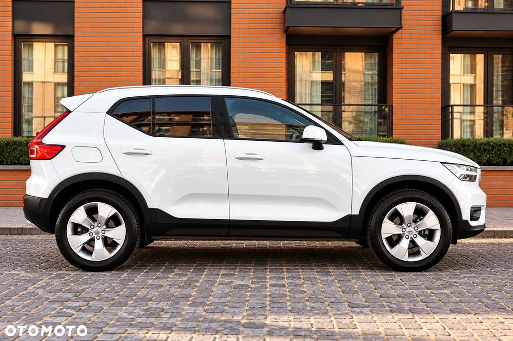 Volvo XC 40 T3 Momentum Pro - 18