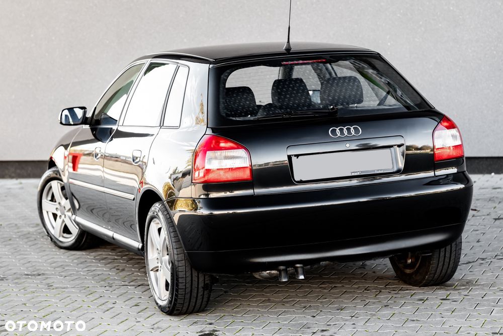 Audi A3 Sportback - 12