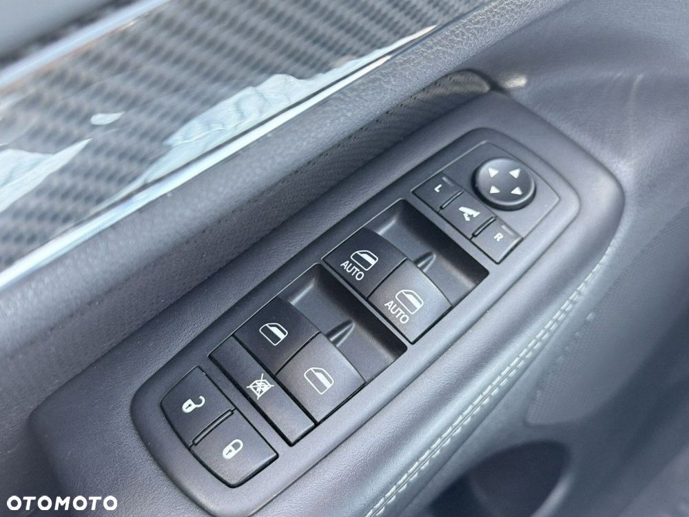 Jeep Grand Cherokee 6.4 V8 SRT8 - 31