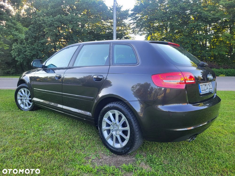 Audi A3 Sportback 1.4 TFSI Ambiente - 8