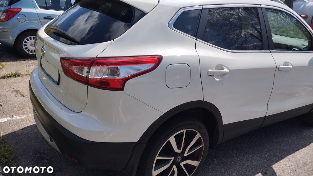 Nissan Qashqai 1.2 DIG-T Xtronic TEKNA - 4