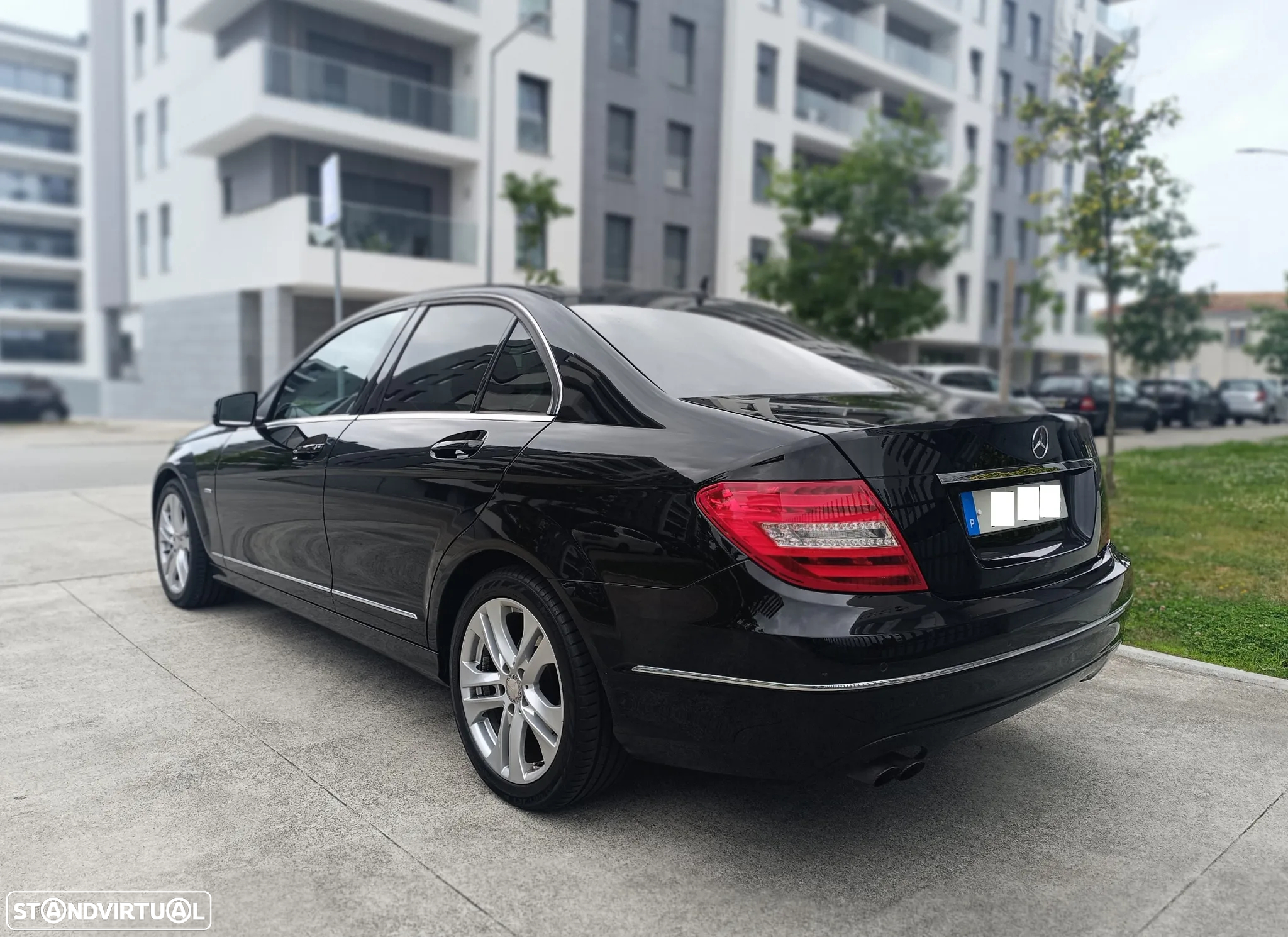 Mercedes-Benz C 180 CGi Avantgarde BlueEfficiency Aut. - 2