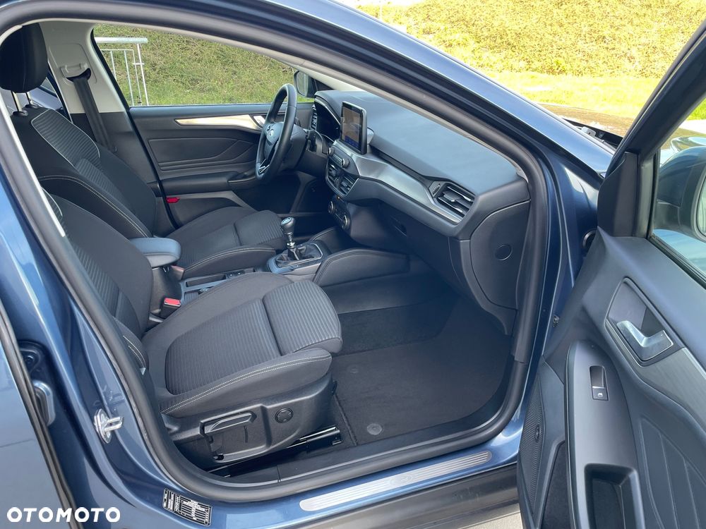 Ford Focus 1.0 EcoBoost STart-Stopp-System TITANIUM - 17