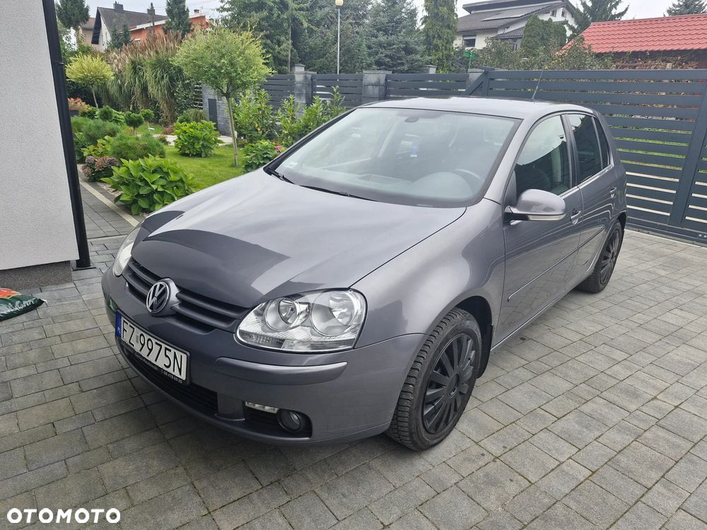 Volkswagen Golf V 1.6 Trendline - 1