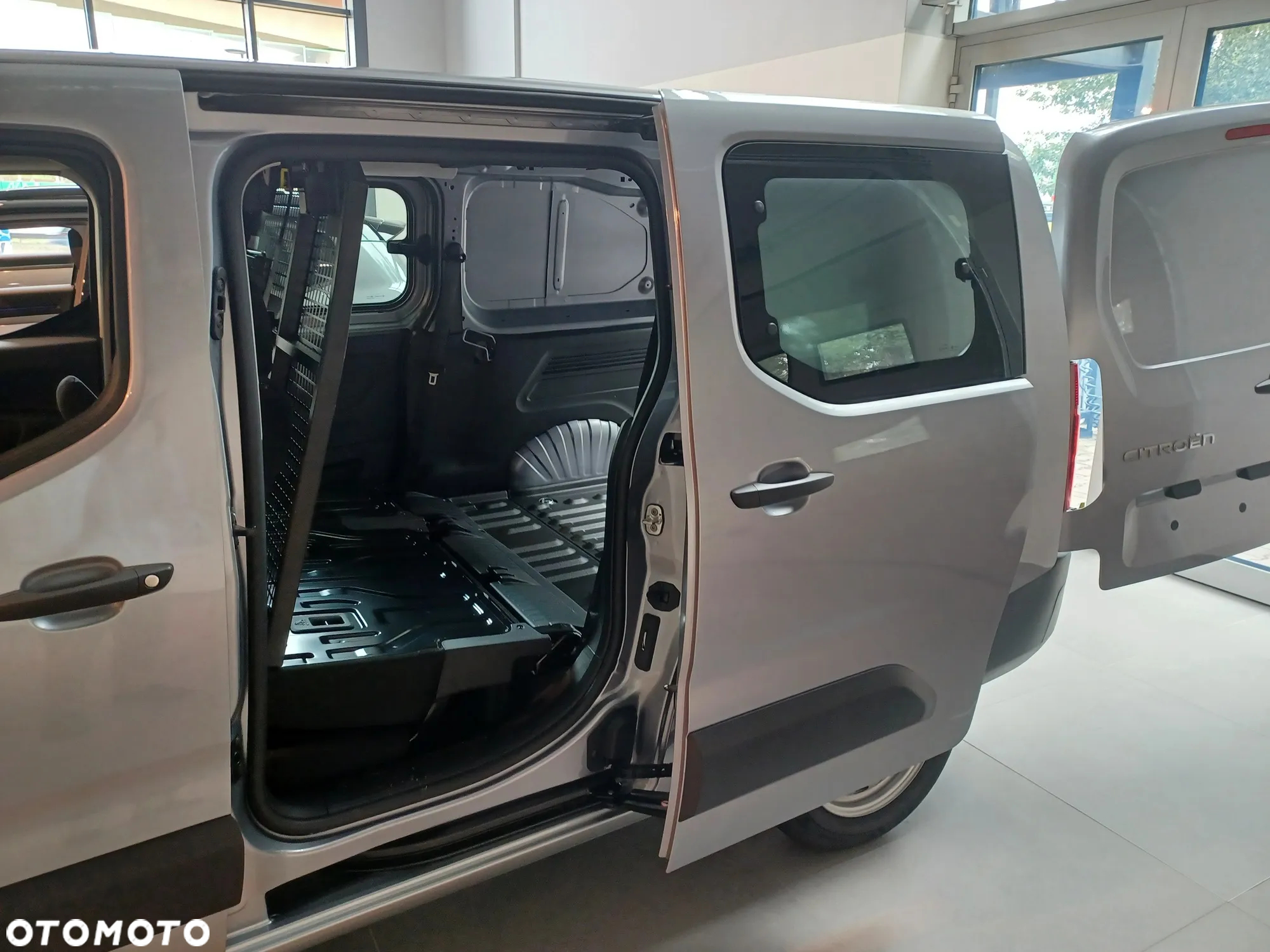 Citroën Berlingo XL 5 osobowy - 22