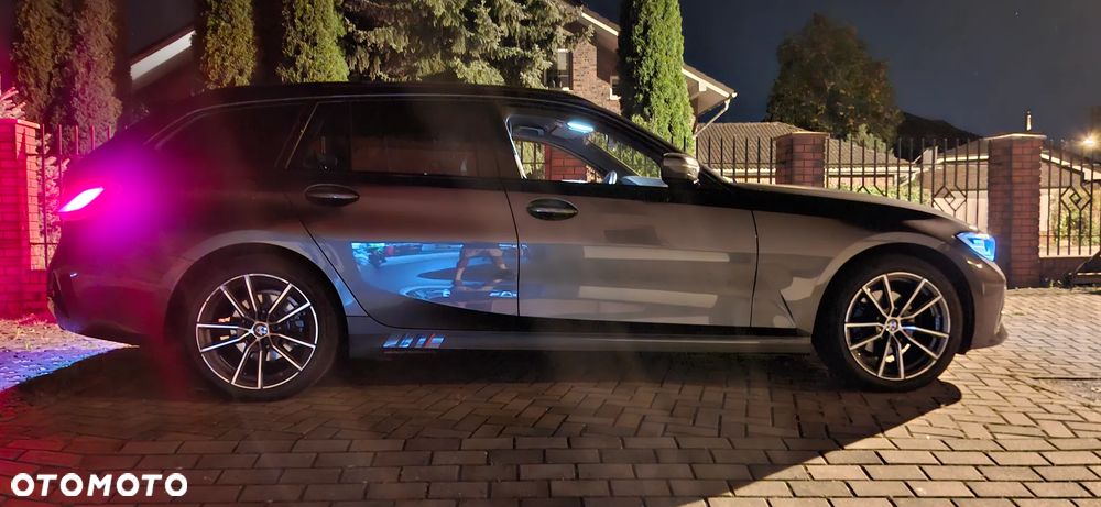BMW Seria 3 320d Sport Line - 13