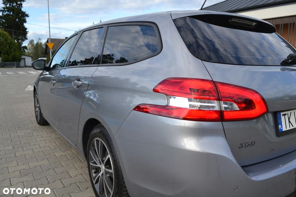 Peugeot 308 - 24