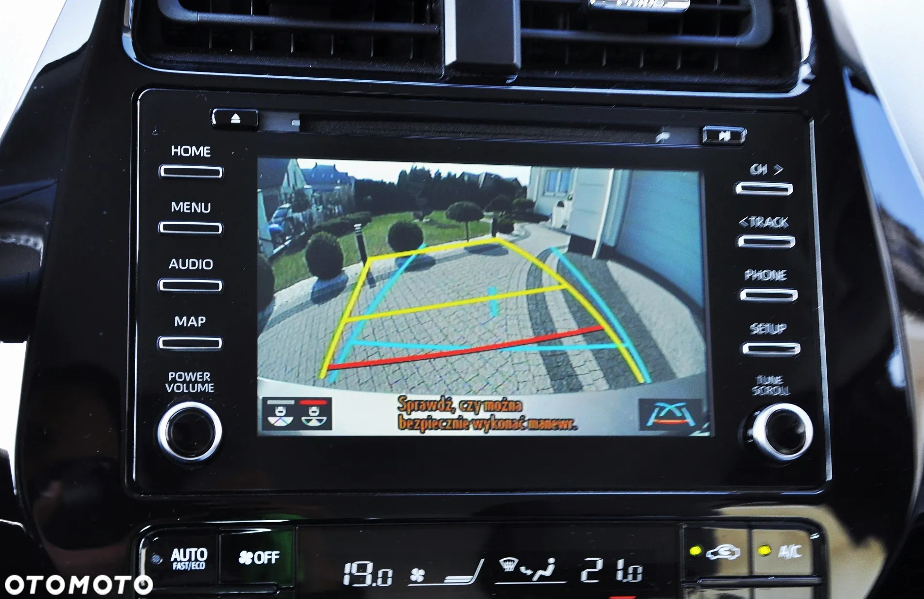 Toyota Prius 1.8 Hybrid Comfort - 20