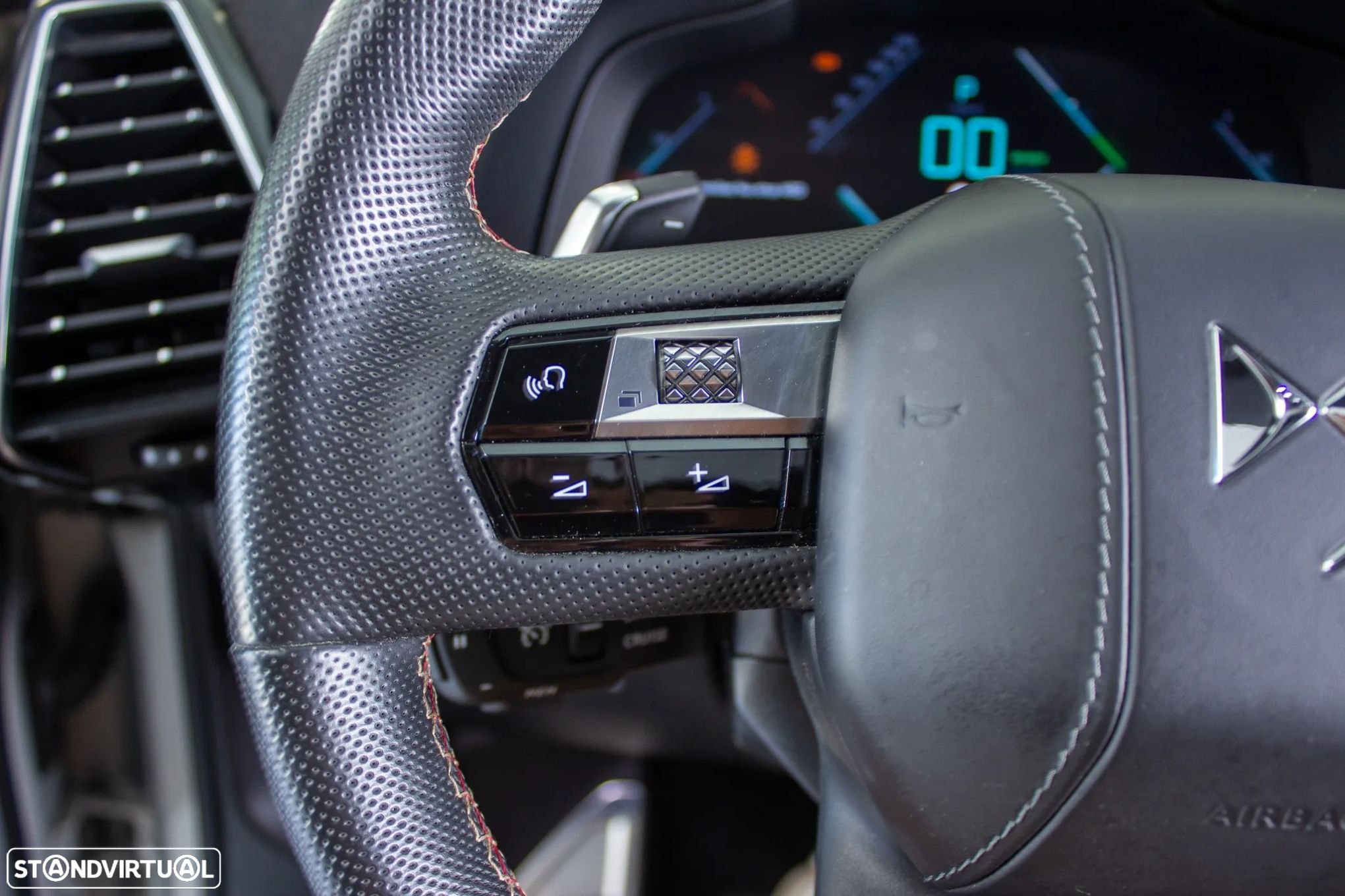 DS DS7 Crossback E-Tense Performance Line+ EAT8 - 10