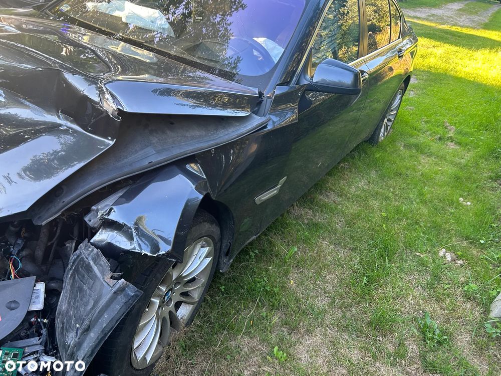 BMW Seria 7 740d - 8