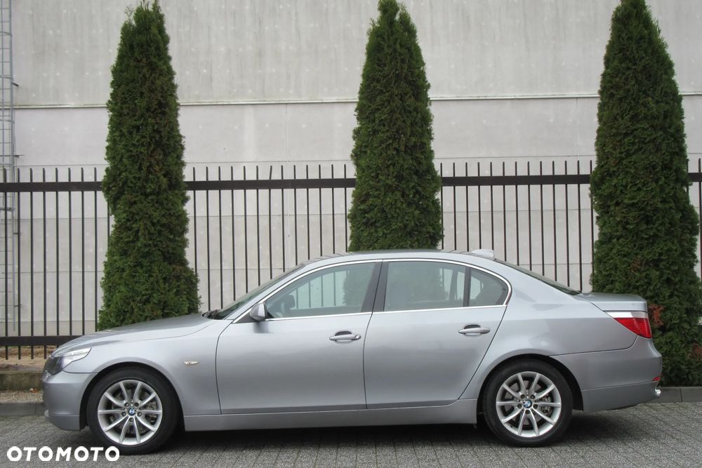 BMW Seria 5 520i - 2