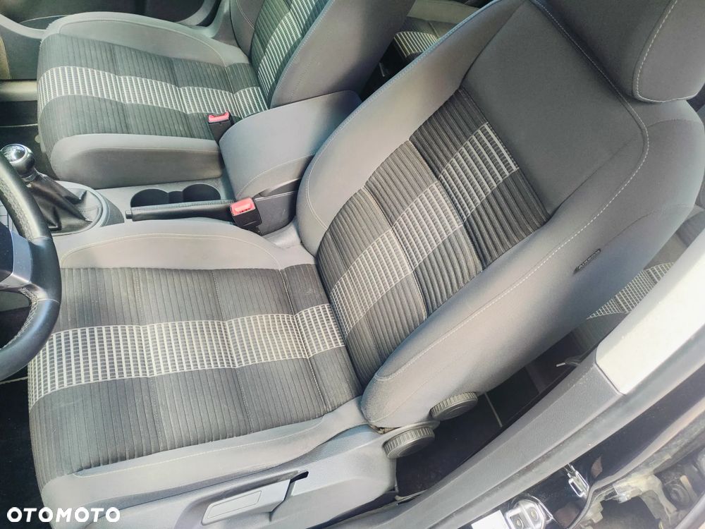 Volkswagen Touran 2.0 TDI United - 4