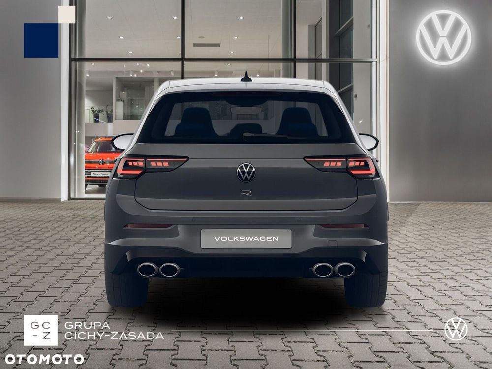 Volkswagen Golf - 5
