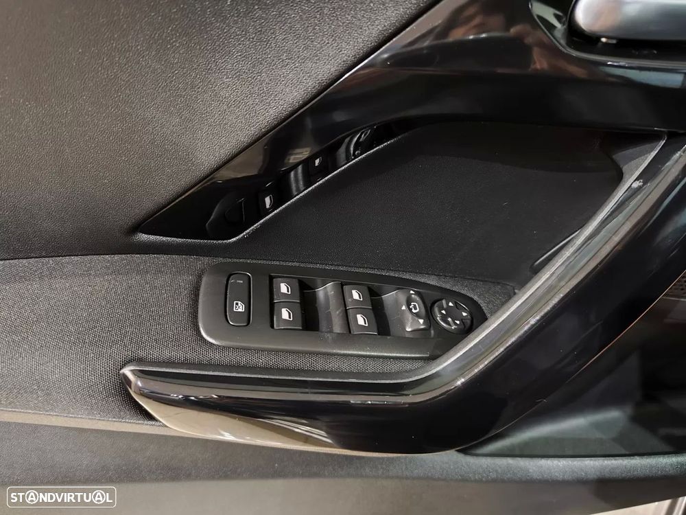 Peugeot 208 PureTech 110 Stop & Start EAT6 Tech Edition - 19