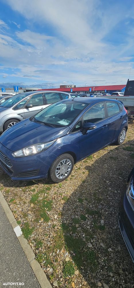 Ford Fiesta - 2