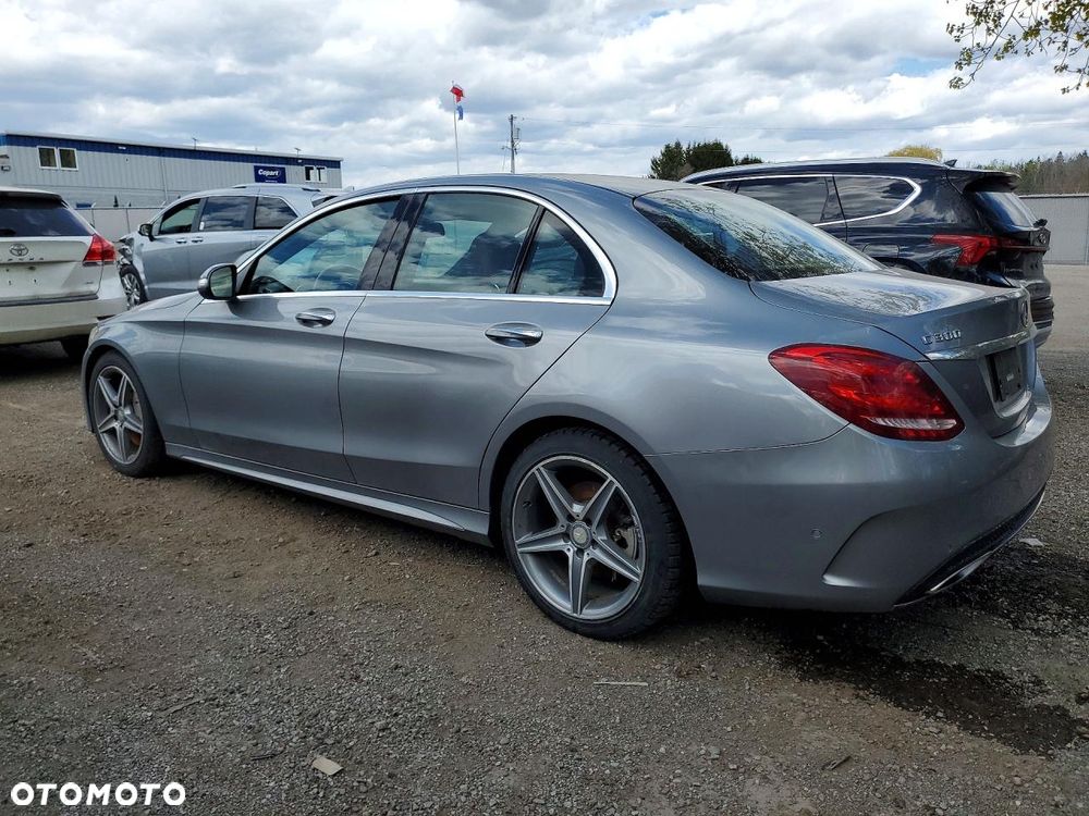 Mercedes-Benz Klasa C 300 9G-TRONIC AMG Line - 3