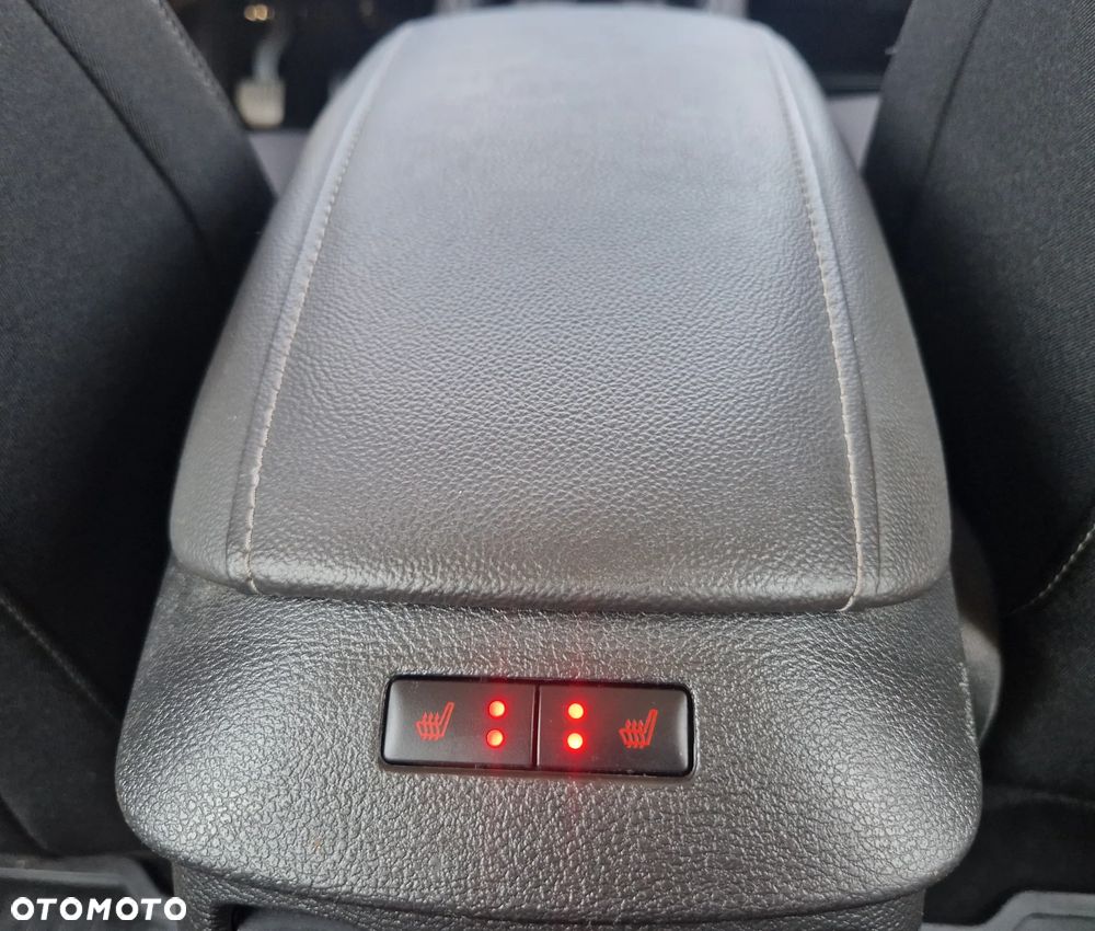 Ford Mondeo - 20