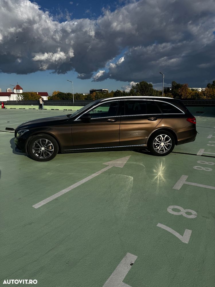 Mercedes-Benz C 220 d 4Matic T 7G-TRONIC - 3