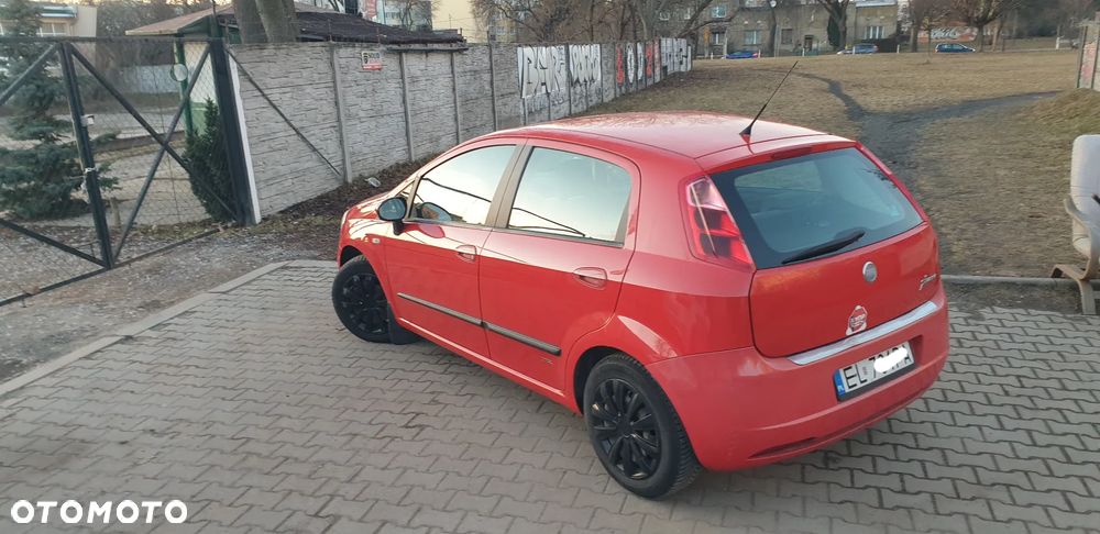 Fiat Grande Punto Actual 1.4 8V Estiva Blue&Me - 5