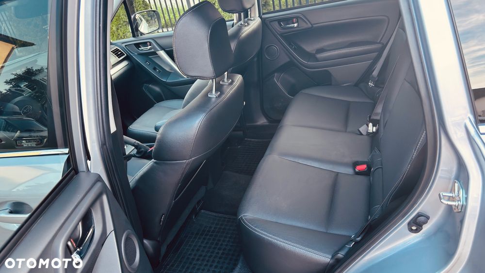 Subaru Forester 2.0 XT Platinum Lineartronic - 9