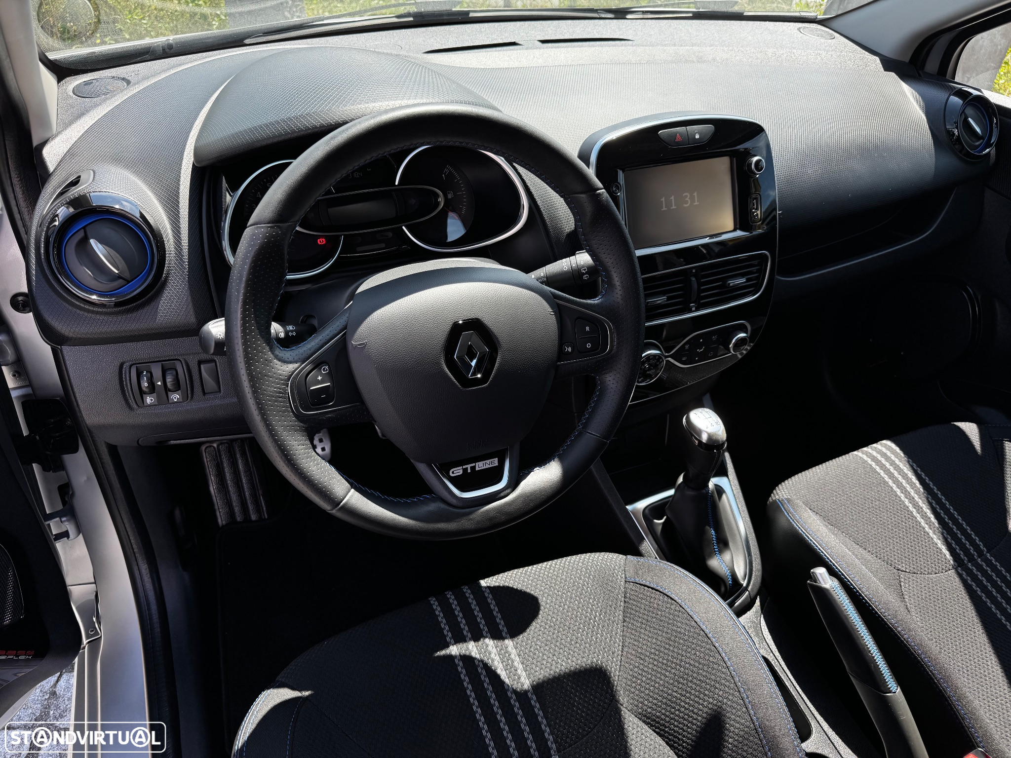 Renault Clio Sport Tourer 0.9 TCe GT Line - 28