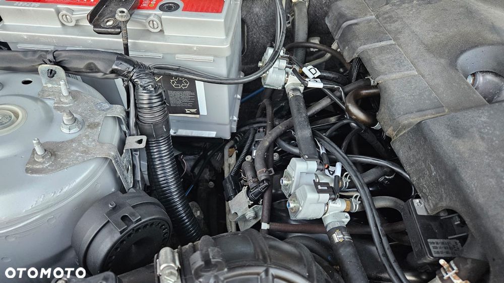 Suzuki Grand Vitara 2.0 De luxe - 29