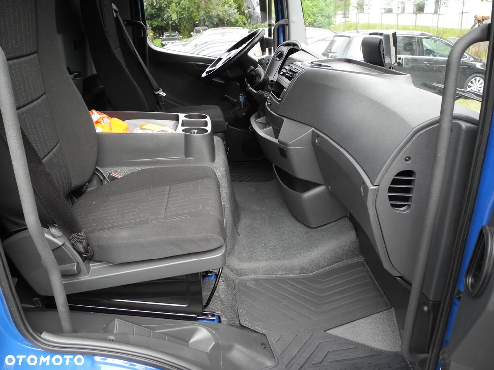 Mercedes-Benz ATEGO - 24