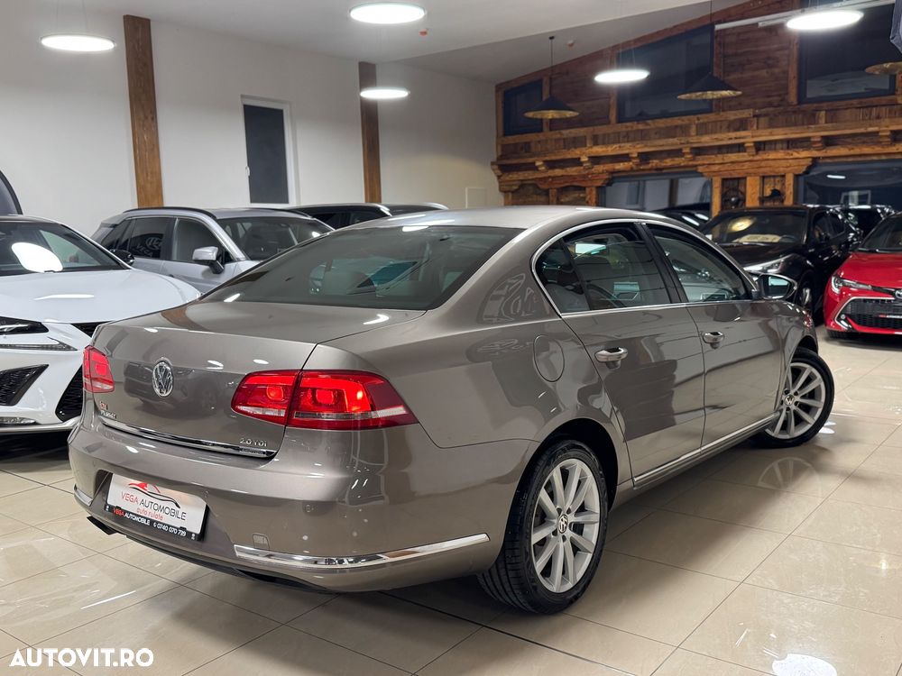 Volkswagen Passat 2.0 TDI Highline - 4
