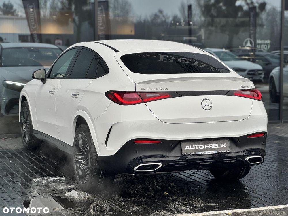 Mercedes-Benz GLC 220 d 4Matic 9G-TRONIC AMG Line Advanced - 11