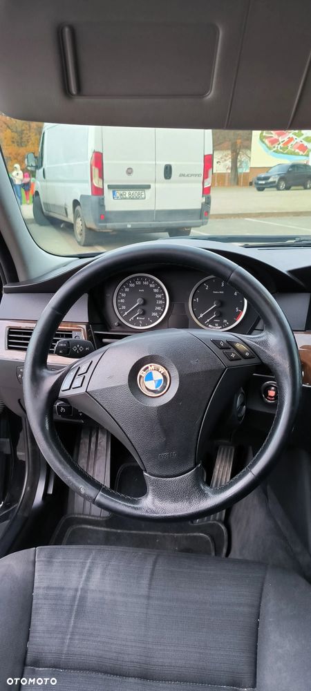 BMW Seria 5 520d - 11