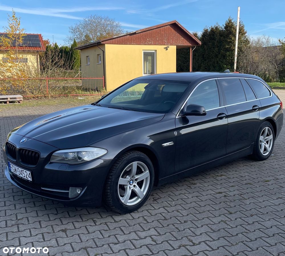 BMW Seria 5 ver-520d - 1