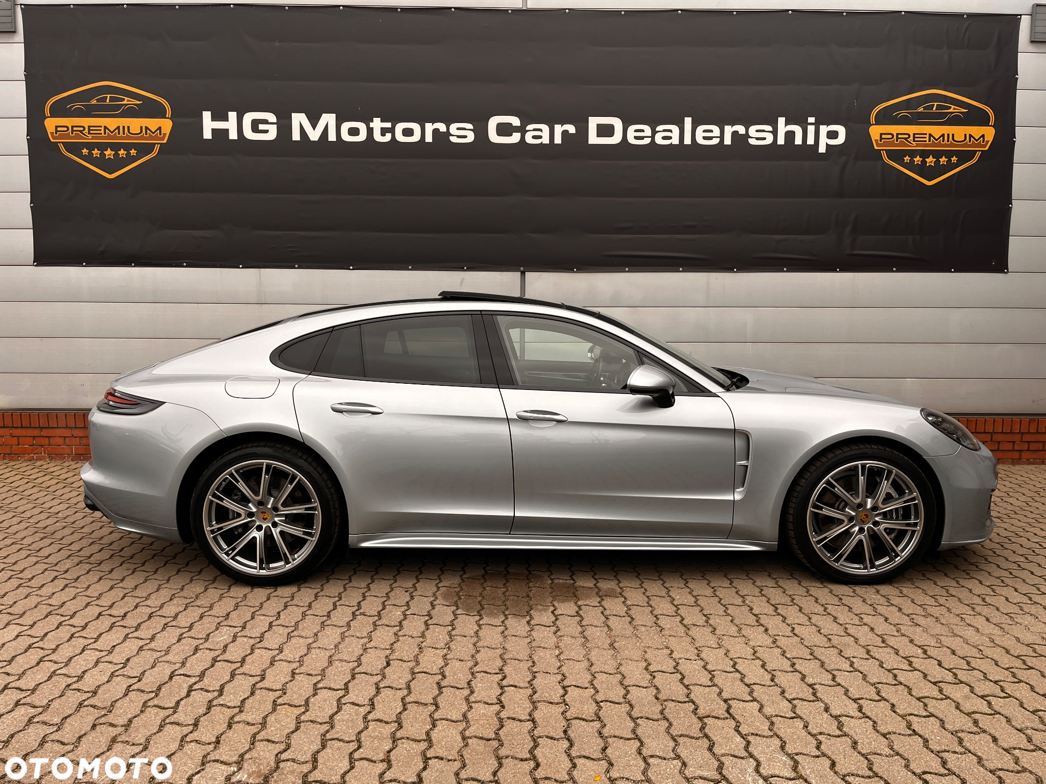 Porsche Panamera 4 - 16