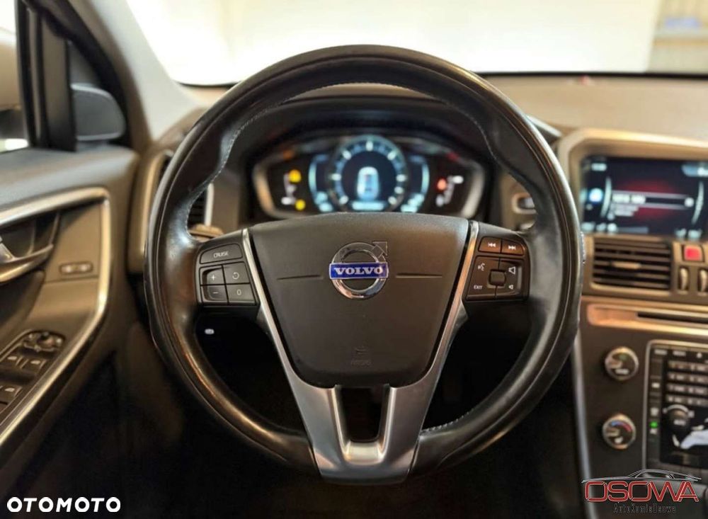 Volvo XC 60 D4 Geartronic Momentum - 19