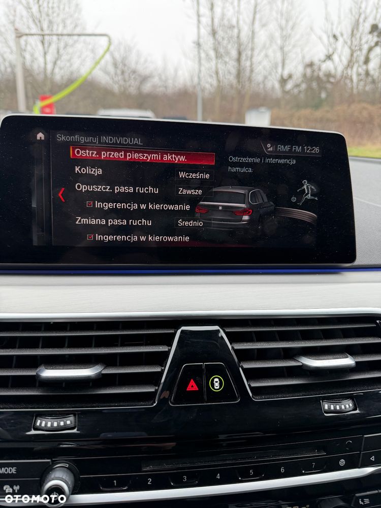 BMW Seria 5 530d xDrive Sport Line sport - 27