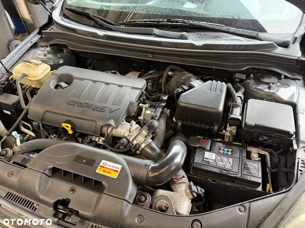 Kia Ceed 1.6 CRDi 90 Spirit - 10