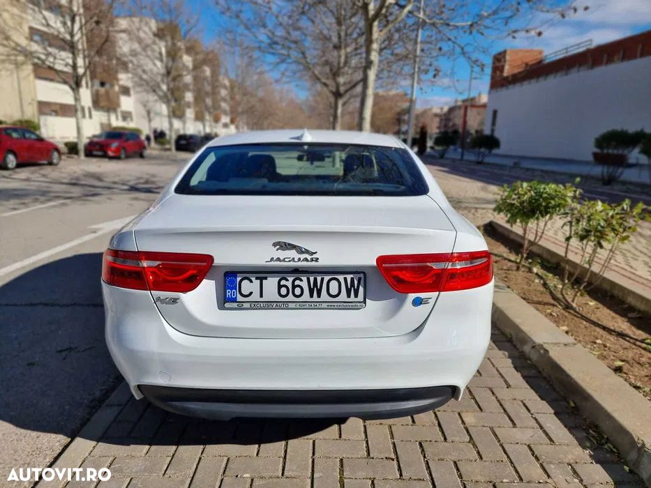 Jaguar XE E-Performance Aut. Portfolio - 5